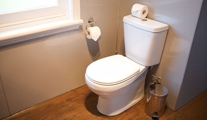 Clean toilet