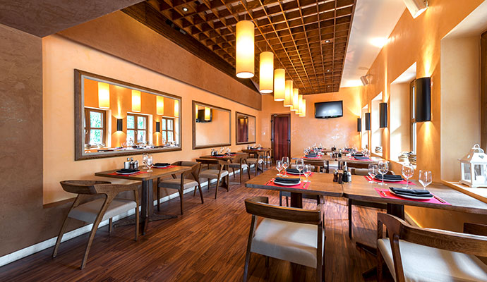 Commercial restaurant dining room